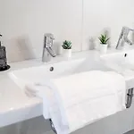 River Lux Loft - 5min To Hbf Apartamento
